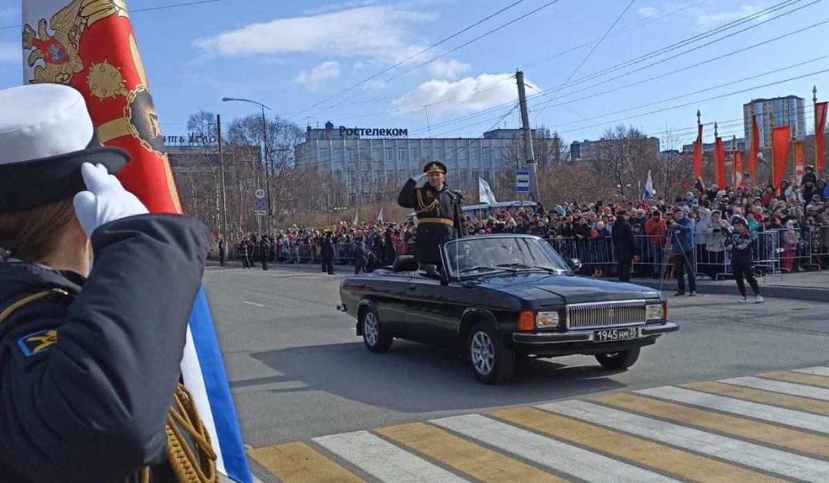 Украинец возглавил Парад Победы в городе-герое Мурманске
